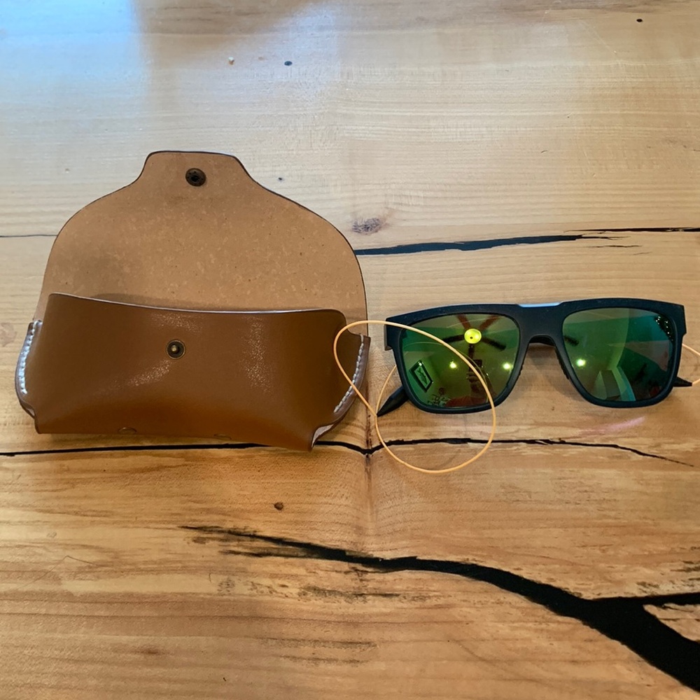 Bajio caballo blue frame with green mirror lens